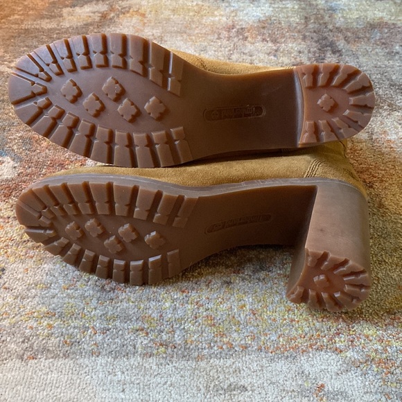 Timberland Booties size 9 - Picture 5 of 8
